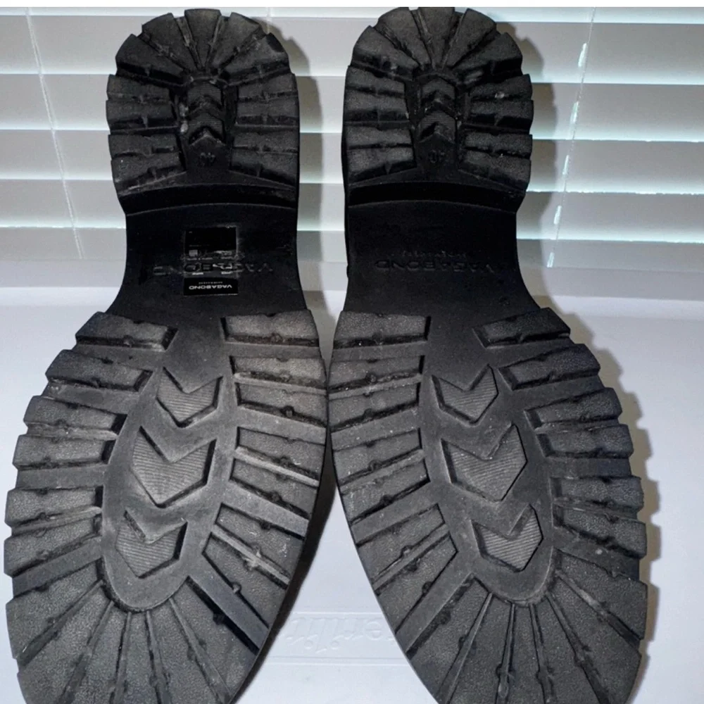 Vagabond Kenova Black Chelsea Boots 40=10